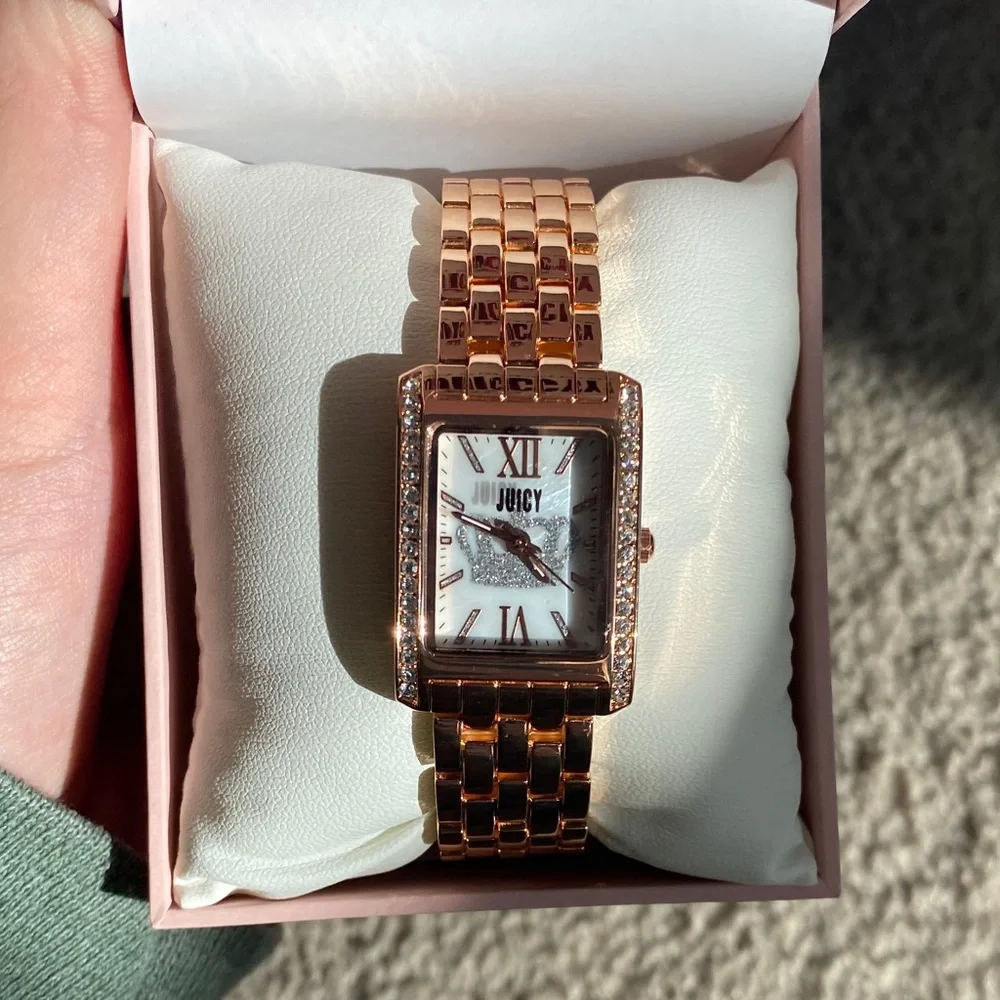 New In Box Working Beautiful Juicy Couture Rose Gold Watch With Rhinestones - Picture 5 of 8
